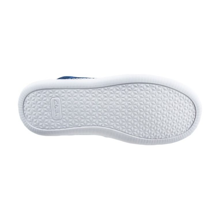 CLARKS Μποτάκι CLOUD AIR για αγόρια που εντυπωσιάζουν με το στυλ τους!
