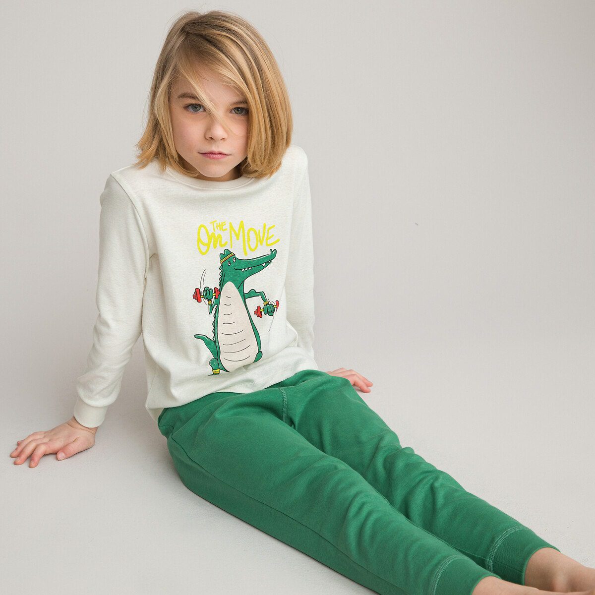 Πιτζάμα με στάμπα κροκόδειλο μπροστά Μπεζ Πιτζάμα με στάμπα κροκόδειλο μπροστά Μπεζ