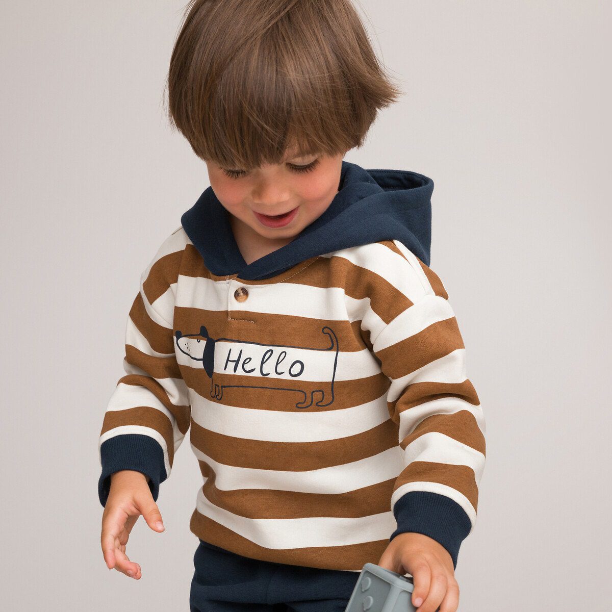 Φανελένιο ριγέ φούτερ με κουκούλα Μπεζ Φανελένιο ριγέ φούτερ με κουκούλα Μπεζ