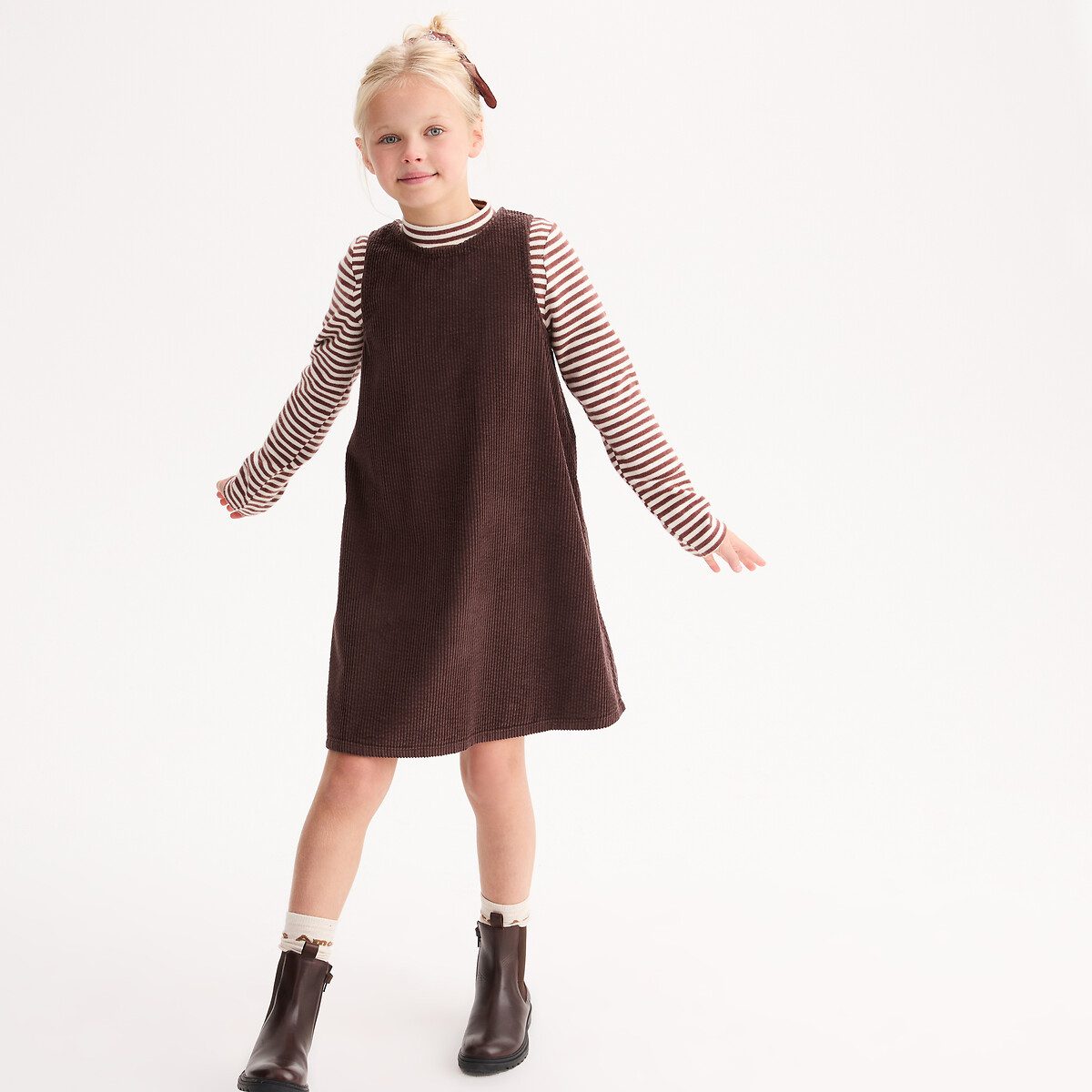 Αμάνικο φόρεμα από κοτλέ βελούδο Καφε