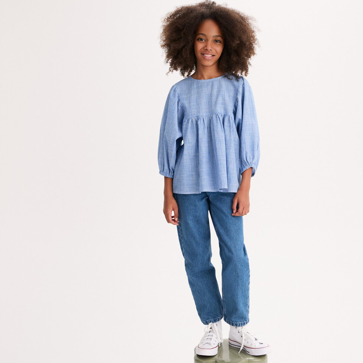 Ριγέ μπλούζα με στρογγυλή λαιμόκοψη και μακριά φουσκωτά μανίκια Μπλε