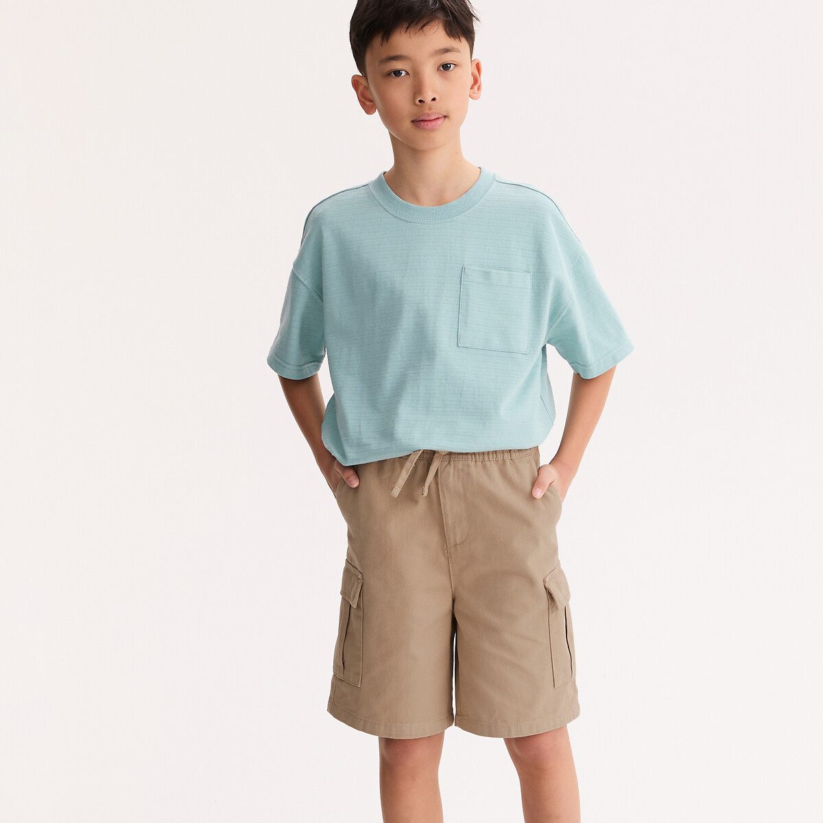 Κοντομάνικο T-shirt με στρογγυλή λαιμόκοψη και τσέπη στο στήθος Μπλε